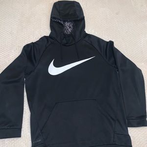 Nike Therma Hoodie